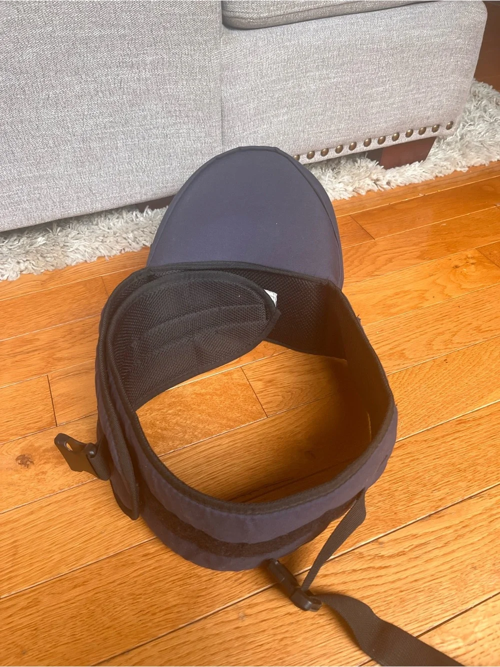 Adjustable Black VR Headset Support Belt - Comfortable Accessory